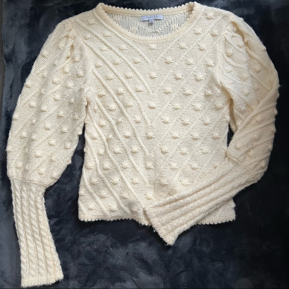 FAVLUX Bobble Pullover Sweater Medium *fits like a small - Picture 1 of 3